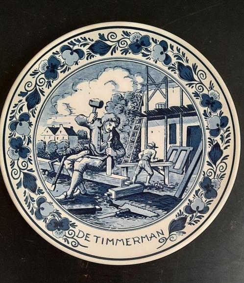 Delfts Blauw handbeschilderd sierbordje – 24 cm – met ophang, Antiek en Kunst, Antiek | Keramiek en Aardewerk, Ophalen
