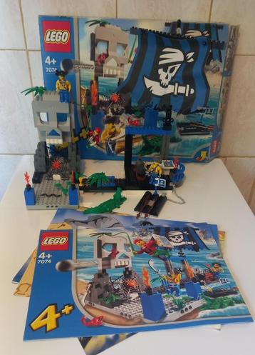 LEGO 7074 ile du squelette pirate rare, Enlèvement ou Envoi, Comme neuf, Ensemble complet, Lego