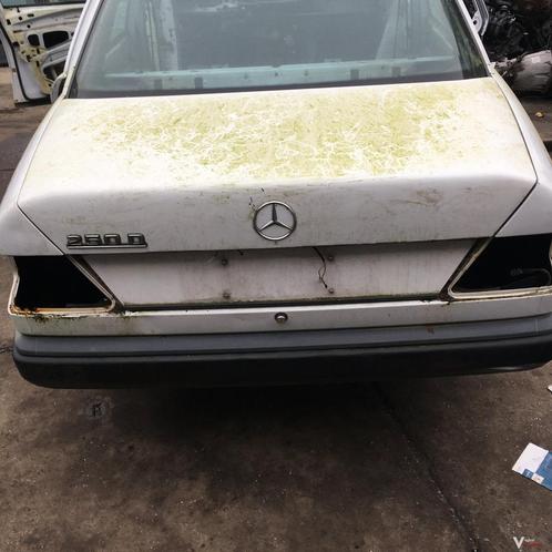 Mercedes W124 Sedan 1986 Kofferdeksel, Auto-onderdelen, Carrosserie, Achterklep, Gebruikt, Ophalen