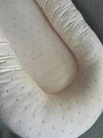 Babynest van organisch katoen beschikbaar voor biedingen