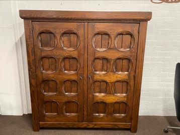 Vintage Brutalist eiken kast nu 500 euro 