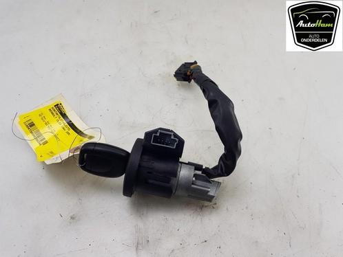 CONTACTSLOT + SLEUTEL Clio II Societe (SB) (|7701471220|), Auto-onderdelen, Overige Auto-onderdelen, Renault, Gebruikt
