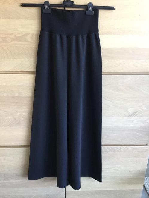 Broek SHE’S SO, Kleding | Dames, Broeken en Pantalons, Zo goed als nieuw, Zwart, Ophalen of Verzenden