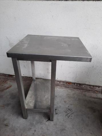 RVS tafel met onderblad