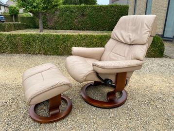 Stressless Relax Ruby dans un état absolument neuf ! ! ! ! !, Cuir, Enlèvement, 50 à 75 cm, Neuf