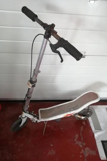 Space scooter beschikbaar voor biedingen