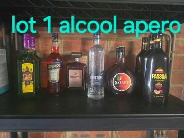 2x lot de bouteilles d alcool scelle  1x apero et 1x gin beschikbaar voor biedingen