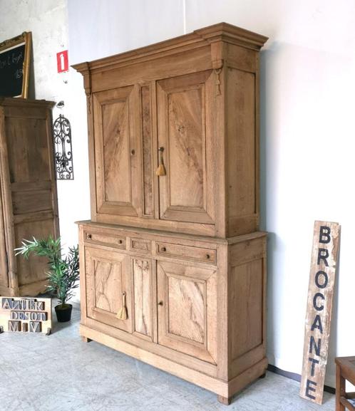 Antieke Franse 18e eeuwse wandkast in geloogde eik H218 B151, Huis en Inrichting, Kasten | Wandmeubels, Gebruikt, 200 cm of meer