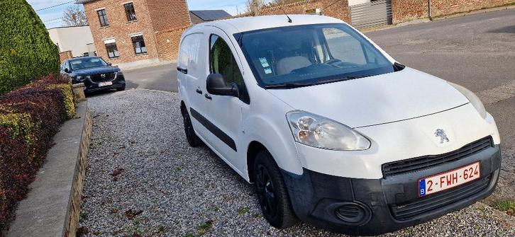 Peugeot partner 1.6hdi utility 0485 30 38 24, Auto's, Bestelwagens en Lichte vracht, Particulier, ABS, Airbags, Airconditioning