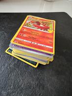 100 unieke pokemonkaarten + 1 holografische kaart, Ophalen of Verzenden, Nieuw