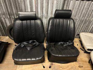 Set lederen voorstoelen Porsche 911 F model beschikbaar voor biedingen