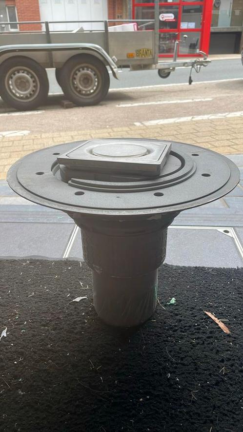 Kessel afvoer regendouche, Doe-het-zelf en Bouw, Sanitair, Zo goed als nieuw, Douche, Ophalen