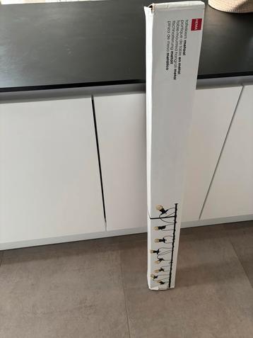 Tafelklem beschikbaar voor biedingen