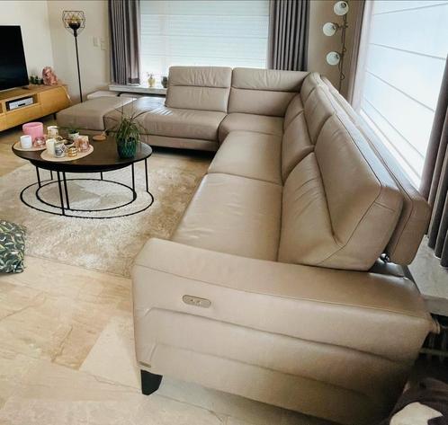 Lederen hoeksalon taupe merk NATUZZI., Huis en Inrichting, Zetels | Complete zithoeken, Zo goed als nieuw, Ophalen