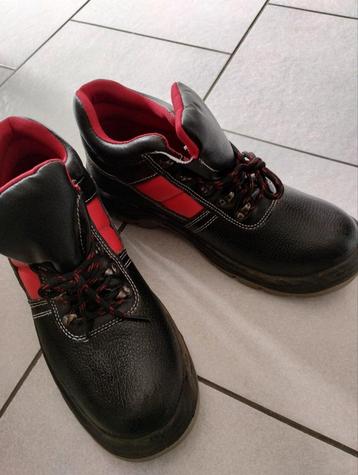 Nieuwe hoge werkschoenen Castor....met 44...0478028005 beschikbaar voor biedingen