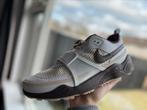 Travis scott zoom field light chocolate 45, Ophalen, Nieuw