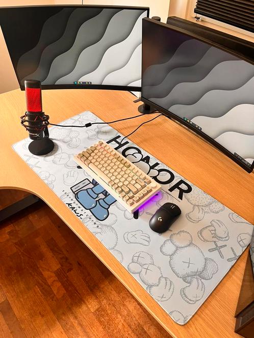 KAWS Gaming Muismat - Uniek design - Nieuw!, Computers en Software, Muismatten, Nieuw, Ergonomisch, Gaming muismat, Ophalen of Verzenden