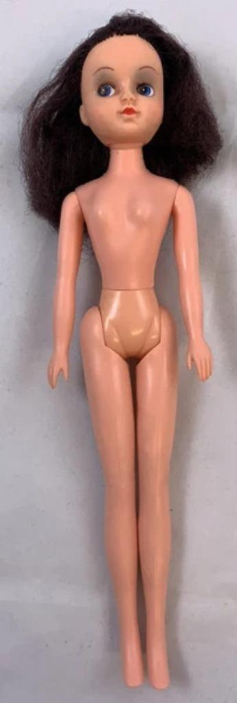 Fleur pop vintage jaren 80 Otto Simon brunette Barbie Sindy, Verzamelen, Poppen, Zo goed als nieuw, Pop, Verzenden