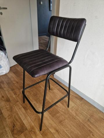 chaise haute  look industriel métal cuir beschikbaar voor biedingen