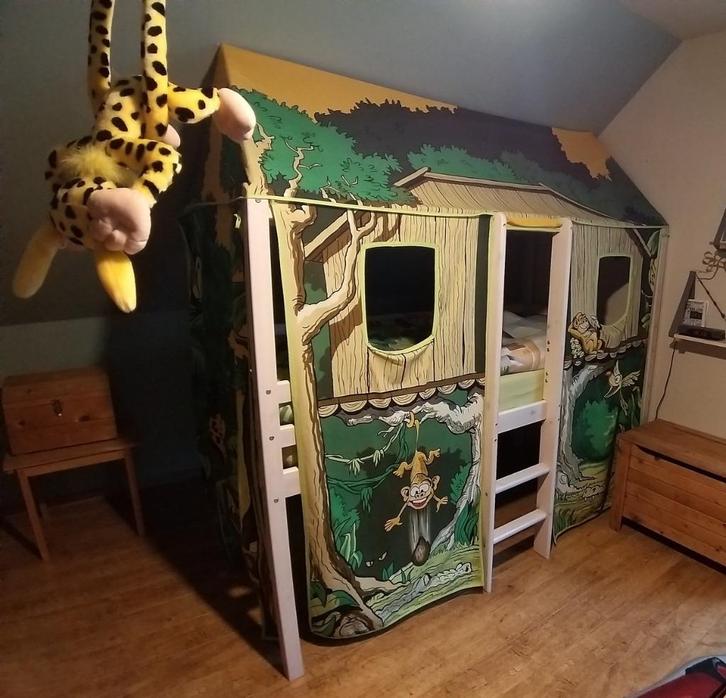 Halfhoogslaper - Junglebed - kinderbed, Kinderen en Baby's, Kinderkamer | Stapelbedden en Hoogslapers, Gebruikt, Halfhoogslaper