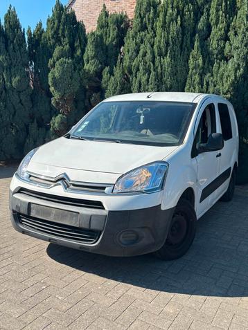 Citroen berlingo 1.6hdi automaat airco trekhaak 2012 euro 5 beschikbaar voor biedingen