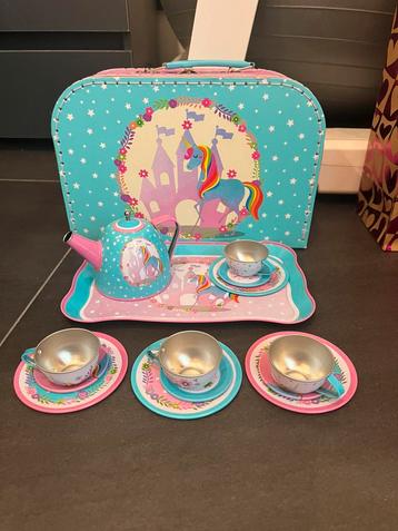Theeset kind unicorn beschikbaar voor biedingen