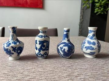 Set van 4 chinese porseleinen vaasjes in pérfecte staat. beschikbaar voor biedingen