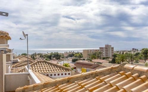 Bungalow à l'étage avec une spacieuse terrasse sur le toit à, Immo, Étranger, Espagne, Appartement, Autres