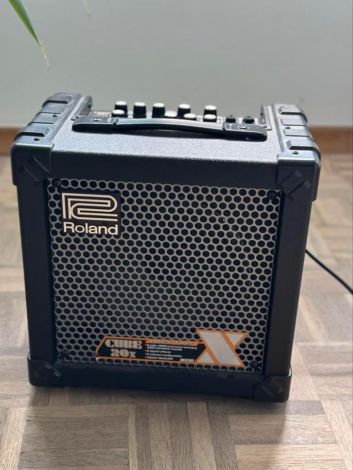 Roland CUBE 20X gitaarversterker, Muziek en Instrumenten, Versterkers | Bas en Gitaar, Zo goed als nieuw, Verzenden