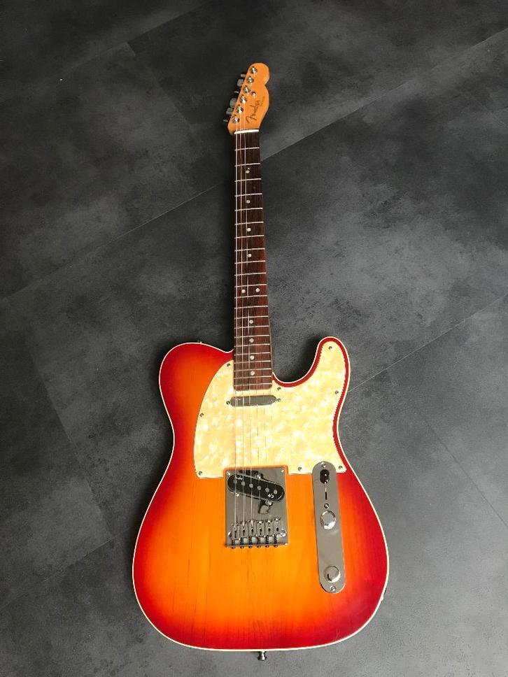 Fender Telecaster American Deluxe (2010) – Cherry Sunburst, Musique & Instruments, Instruments à corde | Guitares | Électriques