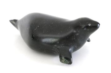 Vintage Eskimo Inuit Art handcarved zeehond soapstone, Enlèvement ou Envoi