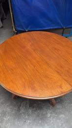 Ronde tafel vol kersenhout en uitschijfbaar, Ophalen