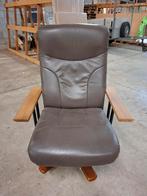 Draaibare fauteuil van leer, Huis en Inrichting, Fauteuils, Ophalen, Leer