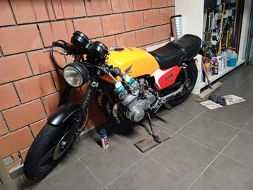 Honda bol'dor 900 cc, Motoren, Particulier