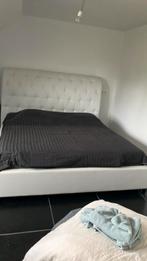 Bed frame met lattenbodems, Huis en Inrichting, Slaapkamer | Boxsprings, Ophalen, Zo goed als nieuw, 180 cm