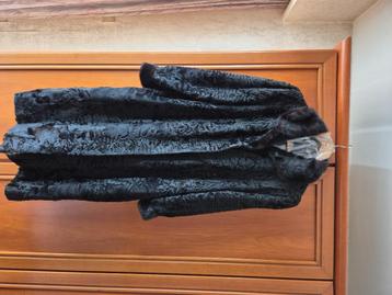 Bontjas, in uitstekende staat, 1ste eigenaar, Comme neuf, Enlèvement, Noir, Taille 42/44 (L)
