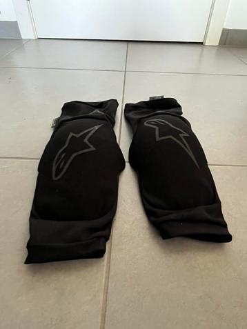Alpinestars elleboog bescherming maat M beschikbaar voor biedingen