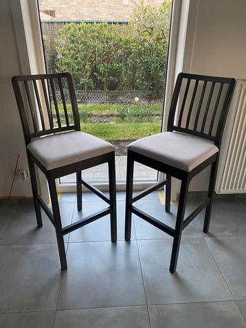 2 IKEA barkrukken met rugleuning  beschikbaar voor biedingen