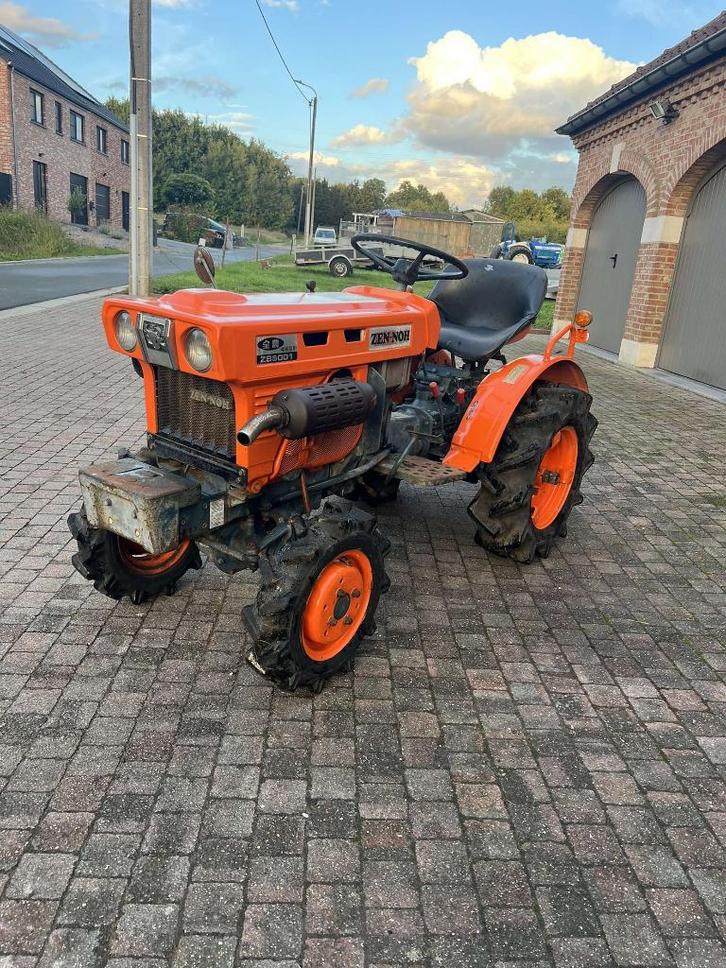 ***super mooie Kubota b5001 16pk 4x4 trekhaak minitractor***, Tuin en Terras, Zitmaaiers, 90 tot 120 cm, Elektrische starter, Versnellingen