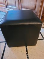 Zwarte vierkante poef, Huis en Inrichting, Zetels | Voetbanken en poefs, Ophalen, Minder dan 50 cm, Vierkant, Zo goed als nieuw