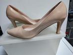 Escarpins vernis pointure 37, Kleding | Dames, Schoenen, Gedragen, Beige, Ophalen of Verzenden, Erynn