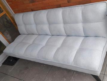 Zetel/ zetelbed beschikbaar voor biedingen