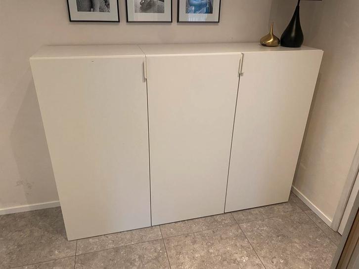 Armoire IKEA Besta 180 cm,Grande armoire de rangement à 3 po, Maison & Meubles, Armoires | Armoires à chaussures, Utilisé, Enlèvement