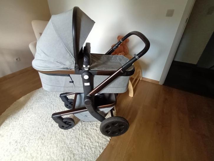 Joolz Day 3 kinderwagen - grijs - zwart frame, Kinderen en Baby's, Kinderwagens en Combinaties, Zo goed als nieuw, Kinderwagen