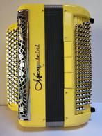 Accordeon Mengascini model F6, Muziek en Instrumenten, Accordeons, Ophalen, Met riemen, Zo goed als nieuw, Knopaccordeon