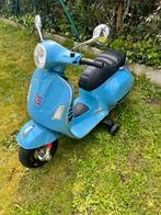 Kinder scooter vespa, Ophalen of Verzenden, Zo goed als nieuw