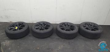 Velgenset Range Rover Velar 20 inch Pirelli Scorpion All Sea beschikbaar voor biedingen