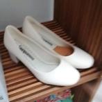 Pumps - gebroken wit - maat 37, Ophalen, Zo goed als nieuw, Schoenen