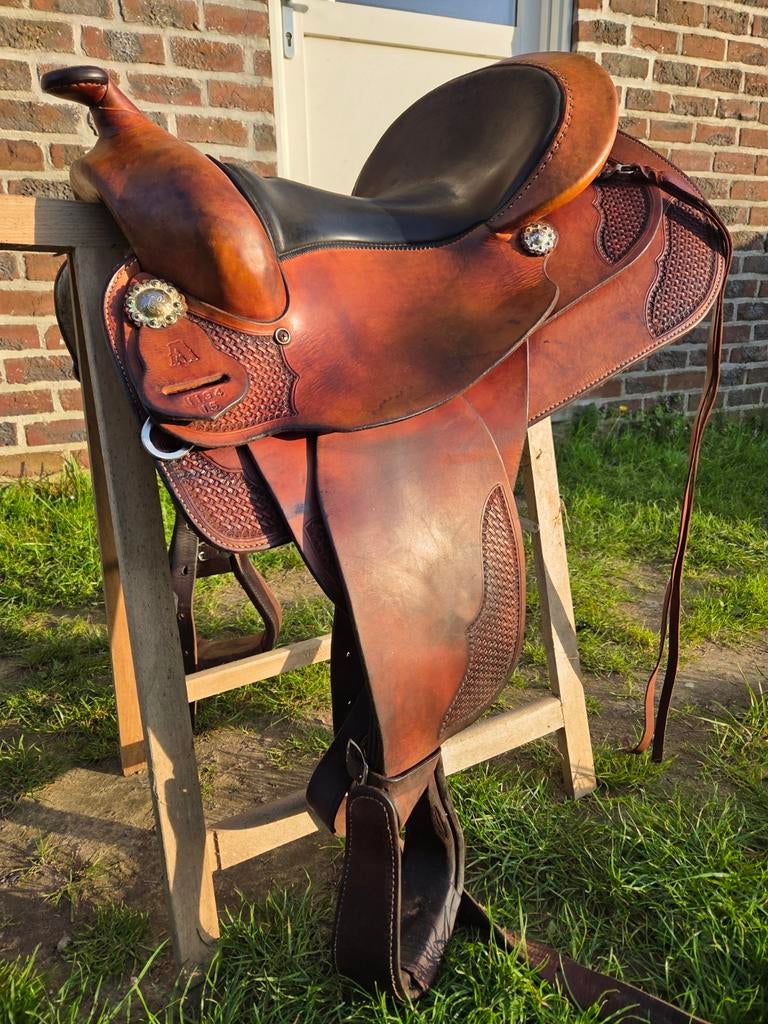 Continental western zadel, Dieren en Toebehoren, Paarden en Pony's | Zadels, Western, Ophalen