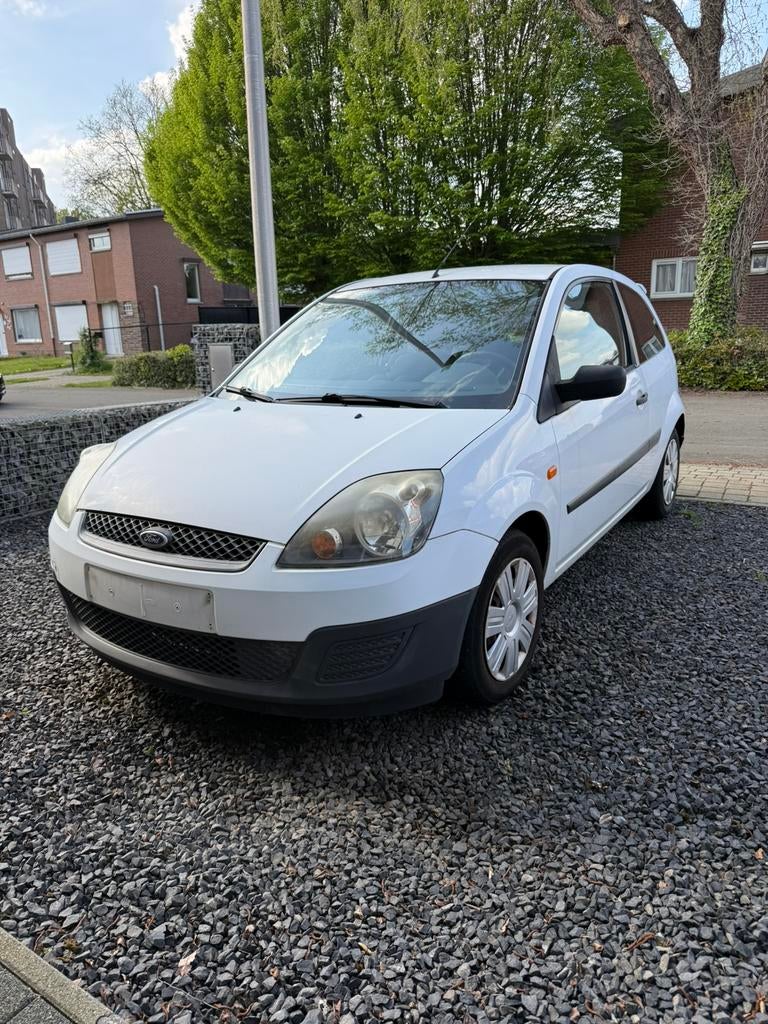 Ford fiesta 1.4 tdci 2006, Auto's, Voorwielaandrijving, Stof, 50 kW, 750 kg